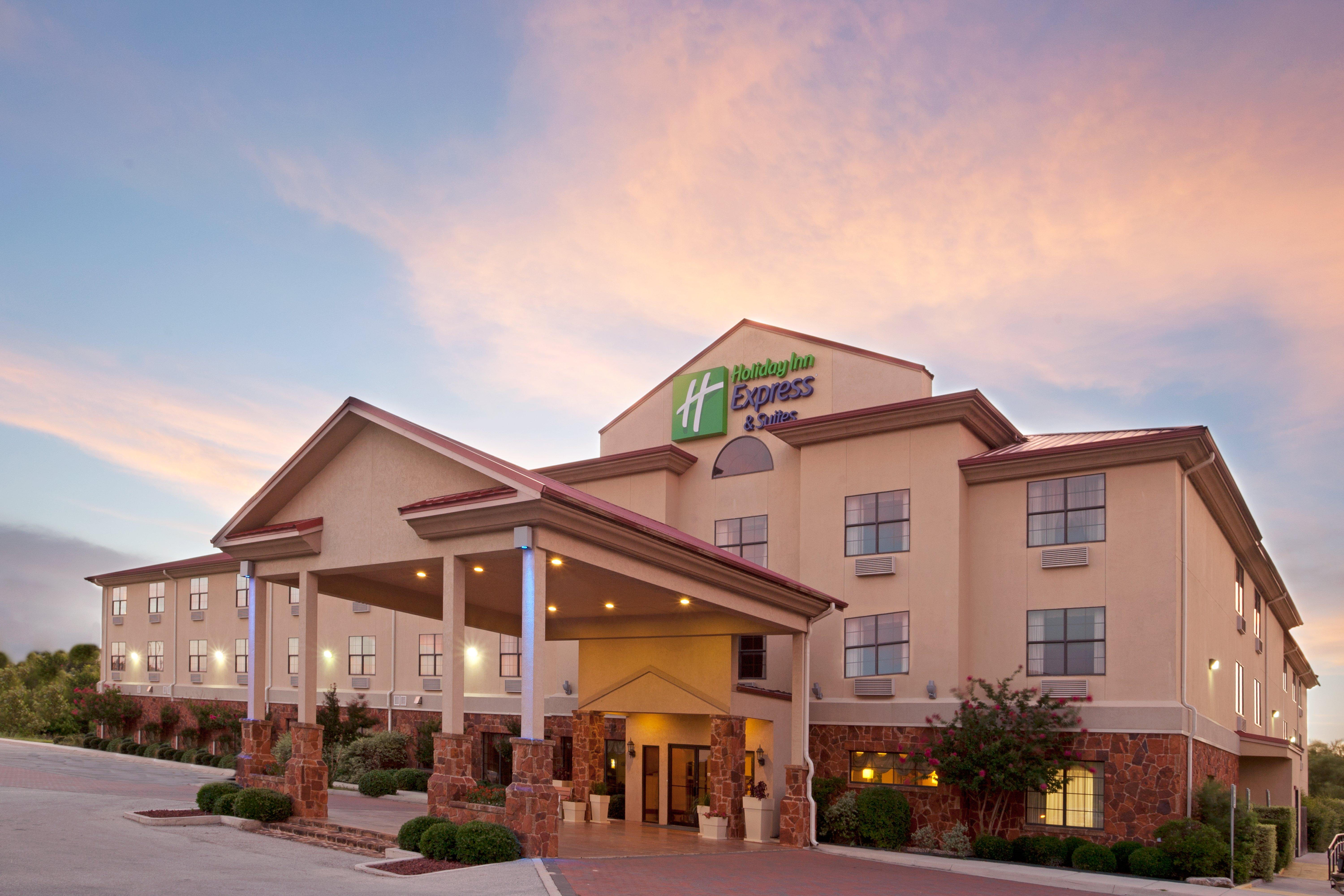 Holiday Inn Express & Suites Kerrville Luaran gambar