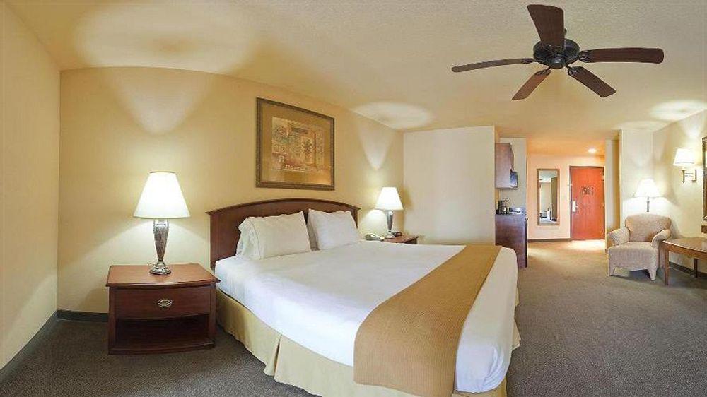 Holiday Inn Express & Suites Kerrville Luaran gambar